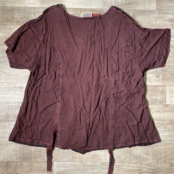 Braja Exclusives Womens 3L Red Black Artsy Embroidered Rayon Shirt Top - Picture 5 of 8